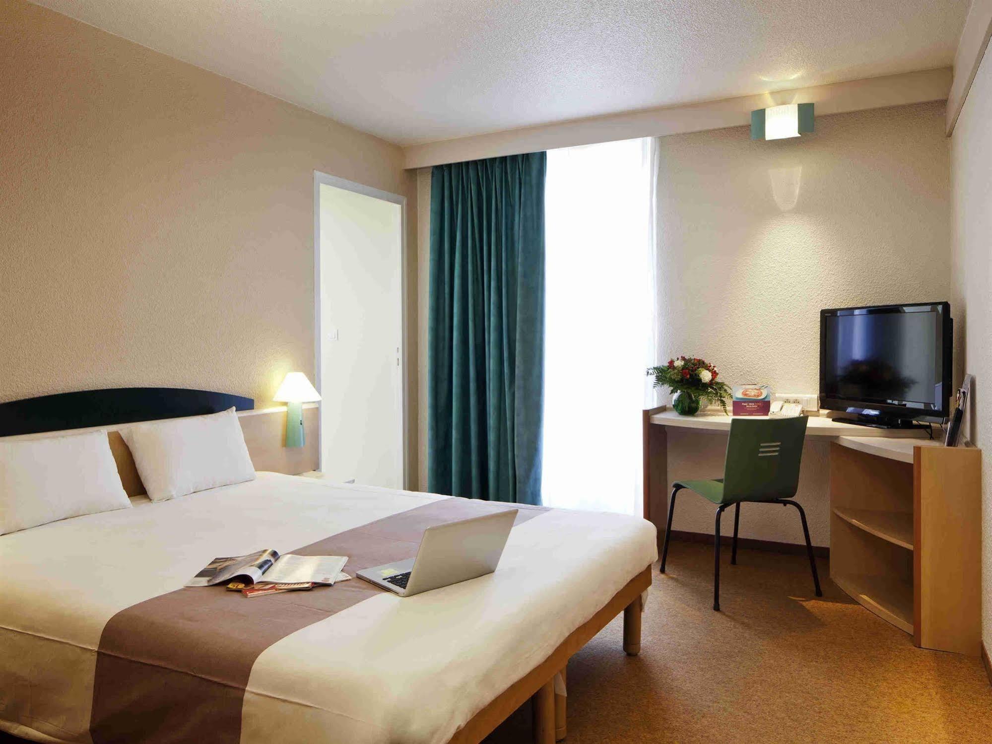 ibis Styles Dinan Centre Ville Exteriér fotografie